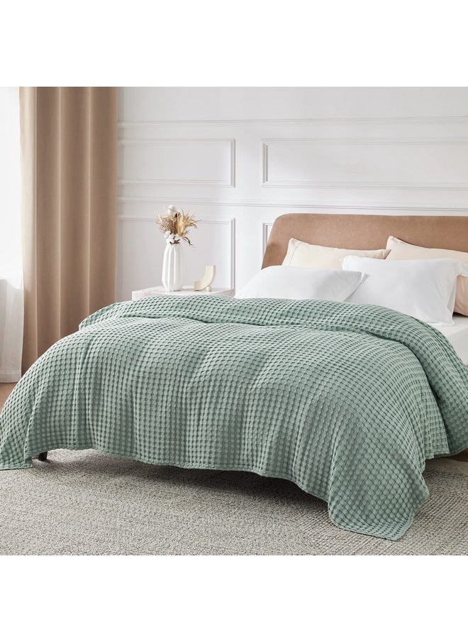 Bedsure Cooling Cotton Waffle King Size Blanket - Lightweight Breathable Blanket of Rayon Derived from Bamboo for Hot Sleepers, Luxury Throws for Bed, Couch and Sofa, Sage Green, 104x90 Inches