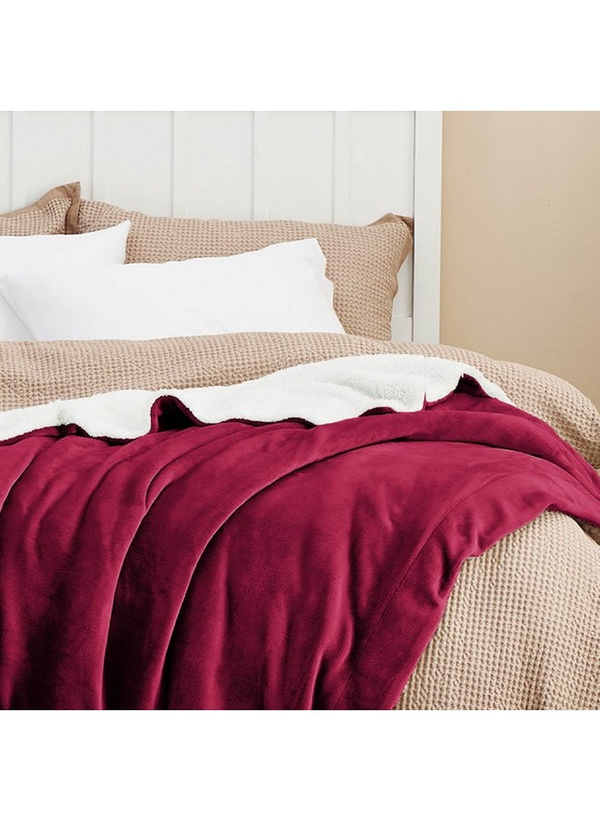 Bedsure Sherpa Fleece Blanket Queen Size for Bed - Thick and Warm Blanket for Winter, Christmas Blanket Gift, Red, 90x90 Inches