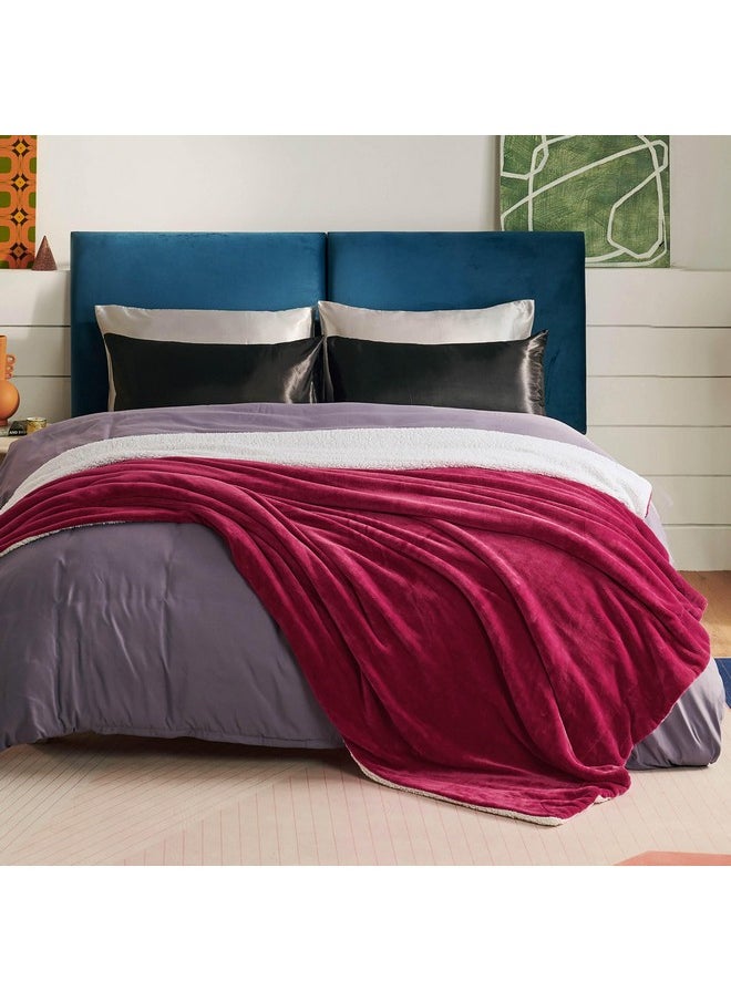 Bedsure Sherpa Fleece Blanket Queen Size for Bed - Thick and Warm Blanket for Winter, Christmas Blanket Gift, Red, 90x90 Inches