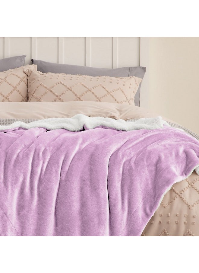 Bedsure Sherpa Fleece Throw Blanket for Couch - Thick and Warm Blanket for Winter, Soft Fuzzy Plush Throw Blanket for All Seasons, Lilac, 50x60 Inches