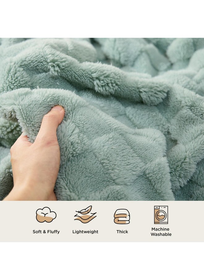 Bedsure Sage Green Fleece Blanket for Couch - Checkered Throw Blanket for Women, Cute Soft Cozy Blanket for Girls, 50x60 Inches