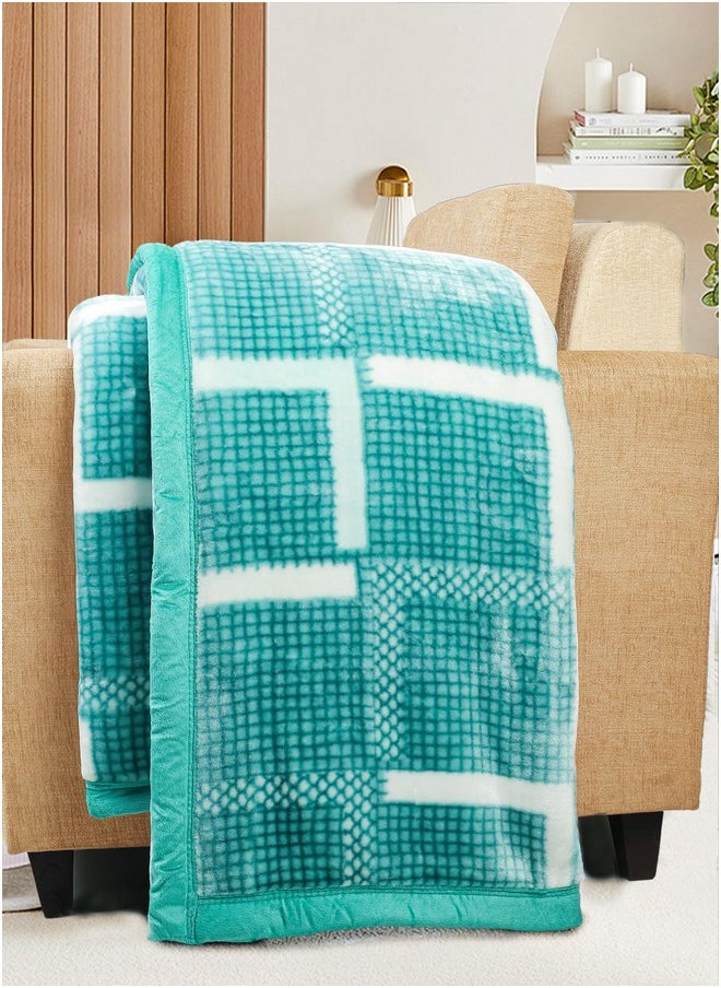 BSB HOME Super Soft Cloudy Printed Double Bed Blanket for Heavy Winter, Single Ply Mink Blanket King Size with 220 x 230 Cm - 3.5 Kg (Light Green & White, Pack of 1)