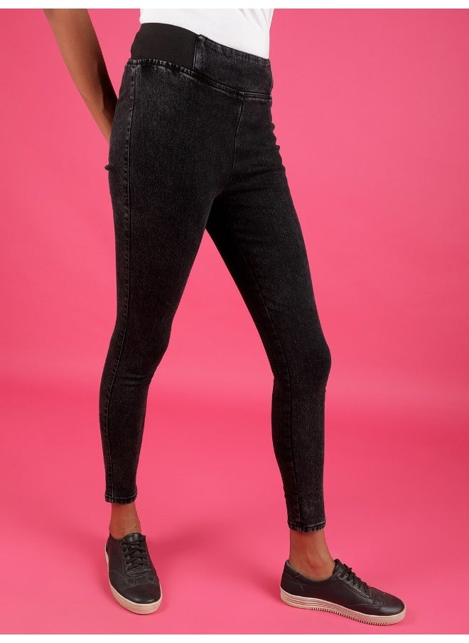 Black Women Super Skinny Casual Solid Denim Jegging