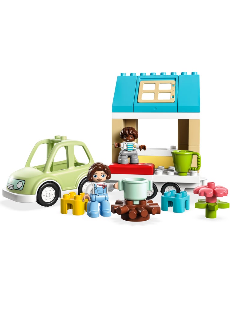 DUPLO Family House on Wheels