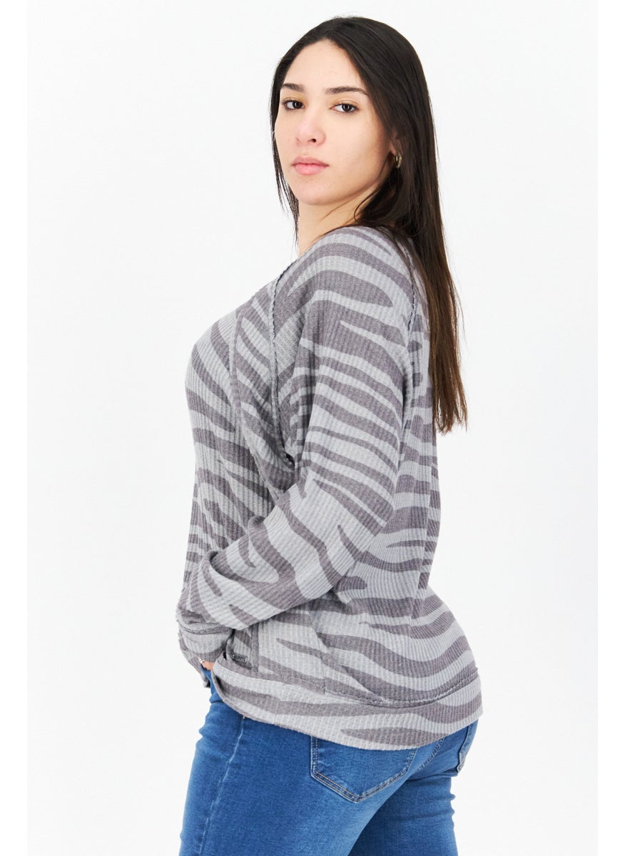 Women V-Neck Long Sleeve Stripe Top, Grey