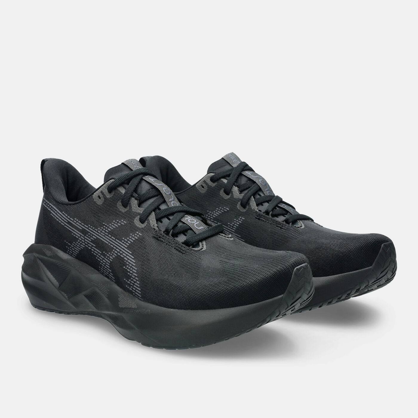 Men's NOVABLAST 5 Wide Running Shoes