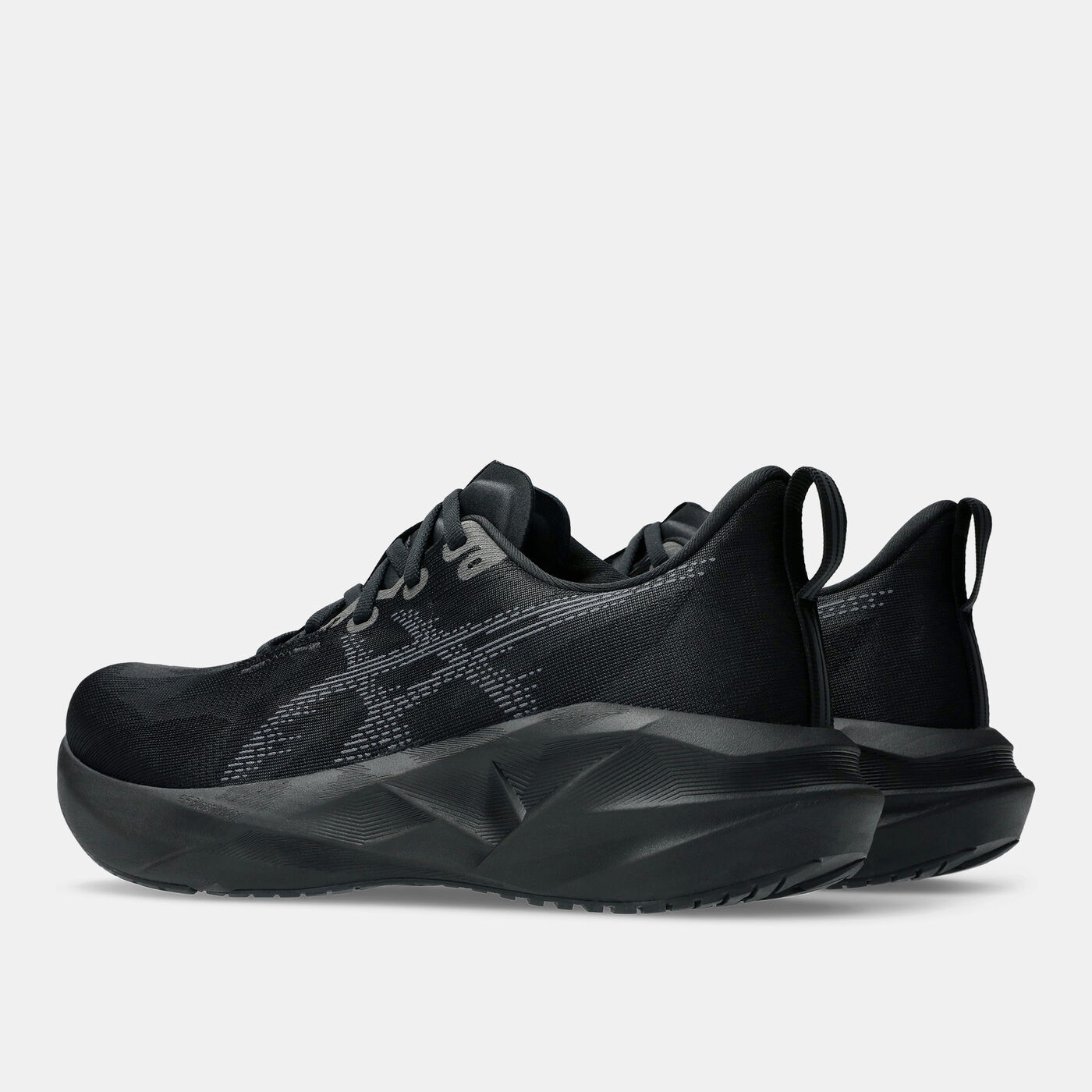 Men's NOVABLAST 5 Wide Running Shoes