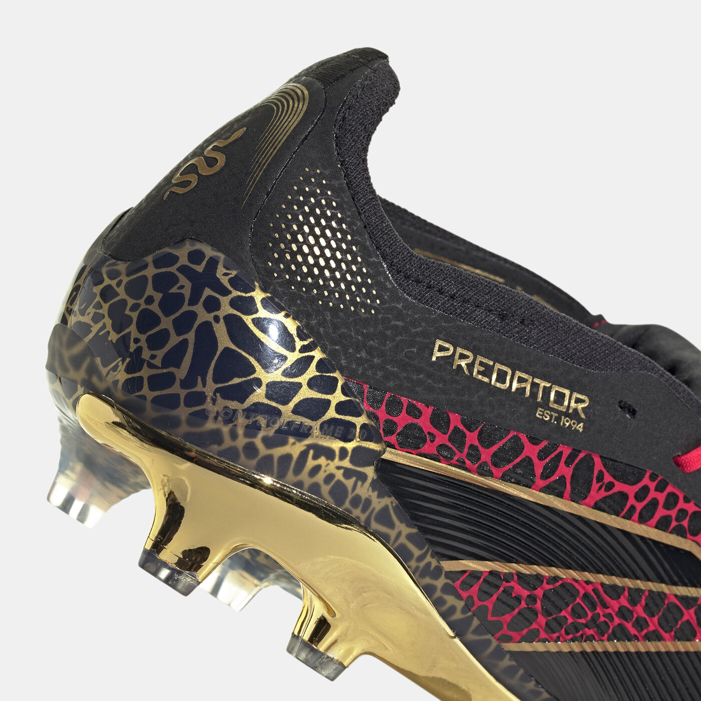 Men's Predator Elite Fold-Over Tongue Firm Ground Boots