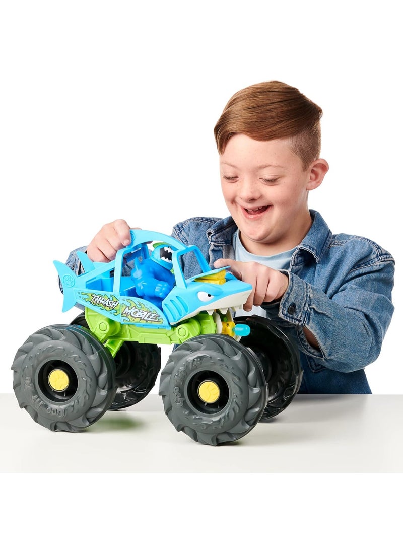 Heroes of Goo Jit Zu Stretch and Strike Thrash Mobile – Speed & Attack Action Vehicle with Missile Launcher