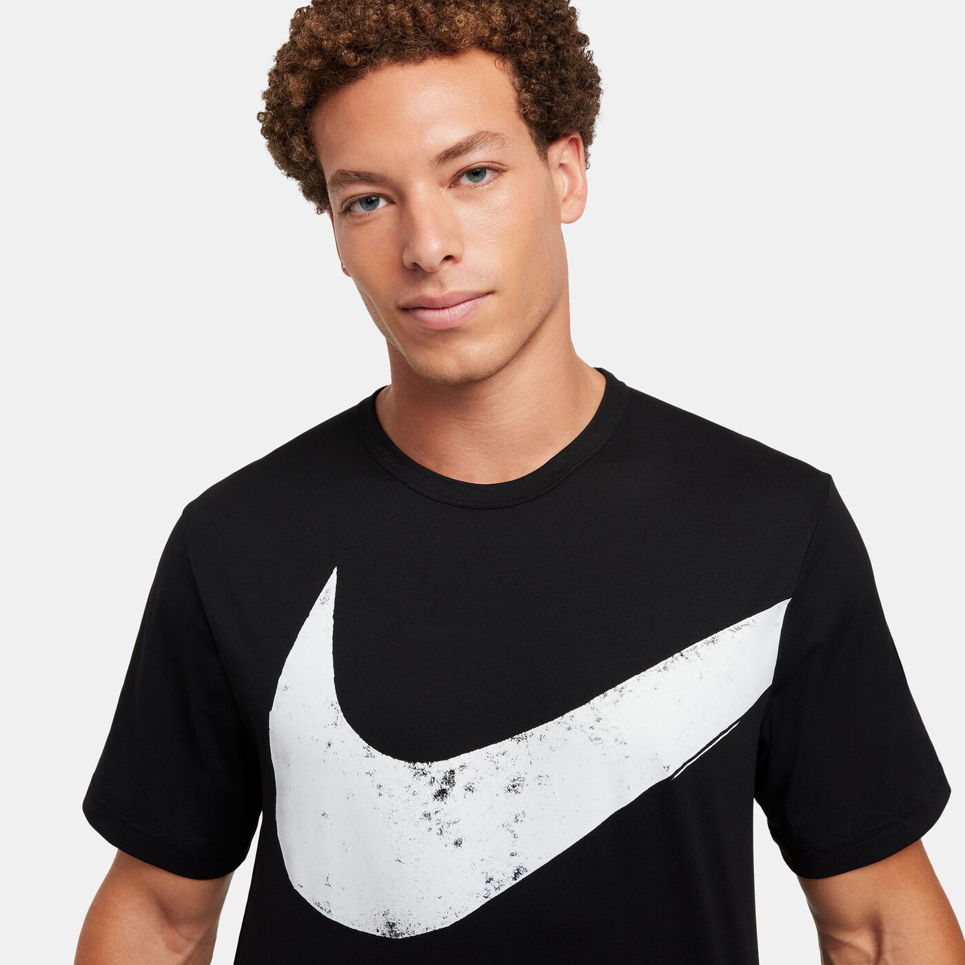 Men's Dri-FIT Hyverse Swoosh Training T-Shirt