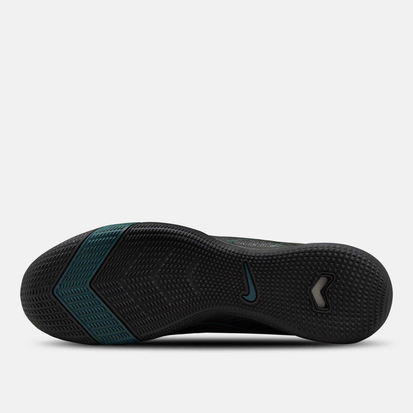 Men's Mercurial Vapor 16 Academy Football Shoes