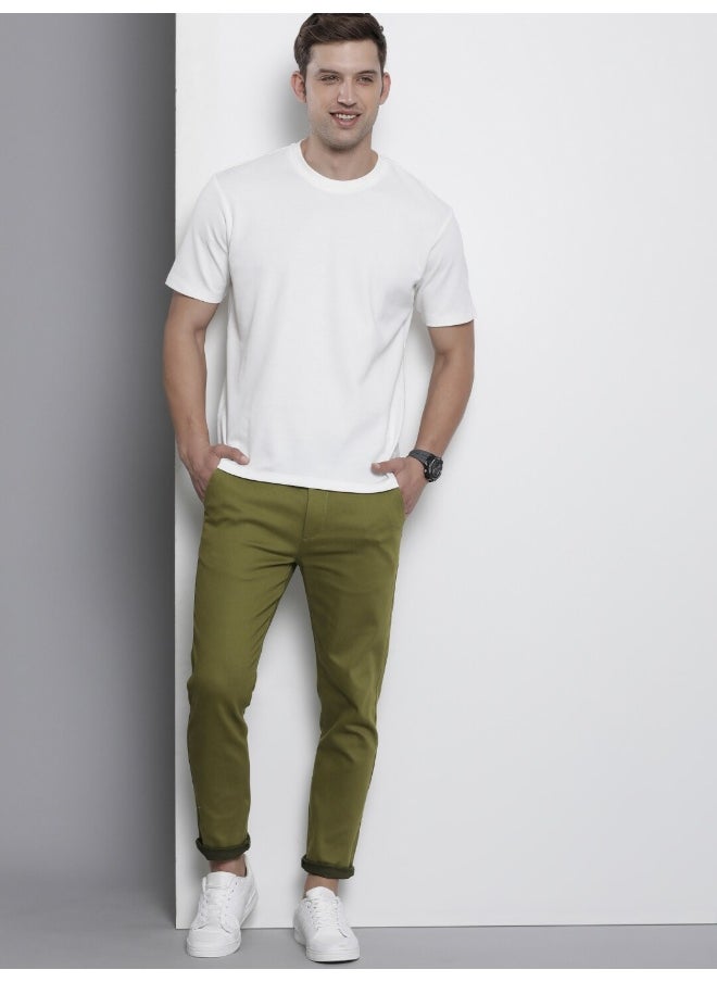 Men Slim Fit Solid Mid-Rise Stretchable Chinos