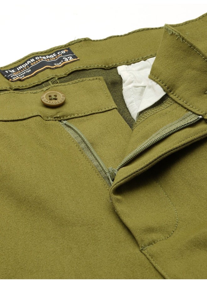 Men Slim Fit Solid Mid-Rise Stretchable Chinos