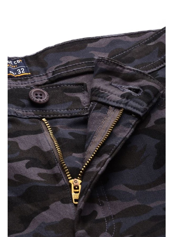 Men Slim Fit Camouflage Mid-Rise Chinos