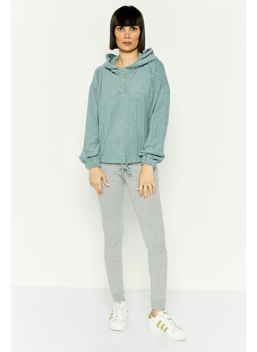 Women Sportwear Fit Long Sleeve Training Sweatshirt, Sage Green