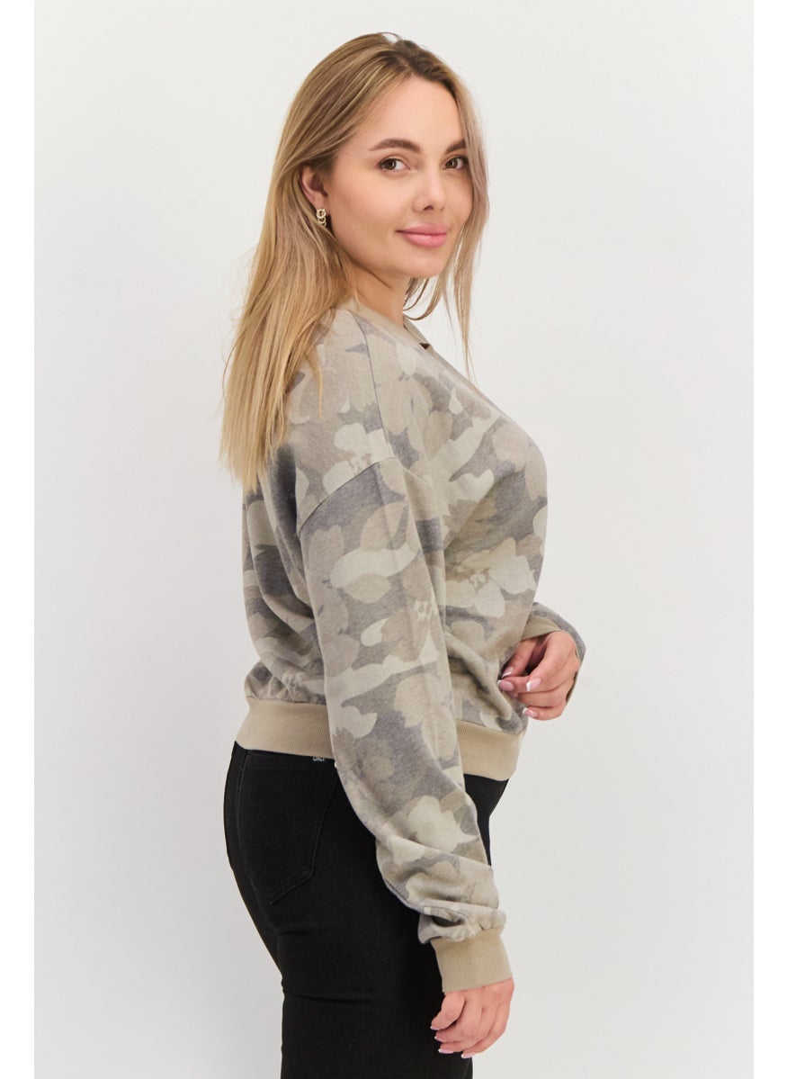 Women Crew Neck Long Sleeve Camouflage Sweatshirt, Khaki
