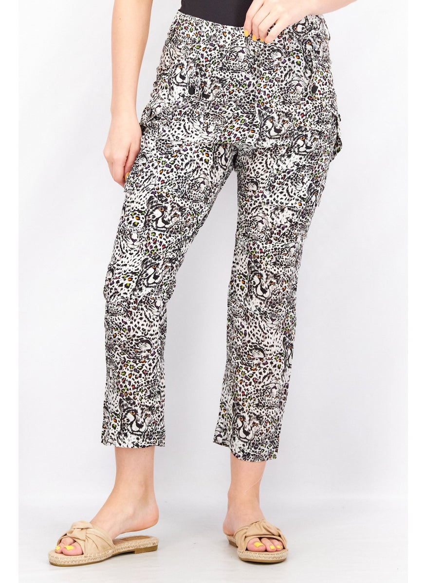 Women Regular Fit Multipoche Pants, White