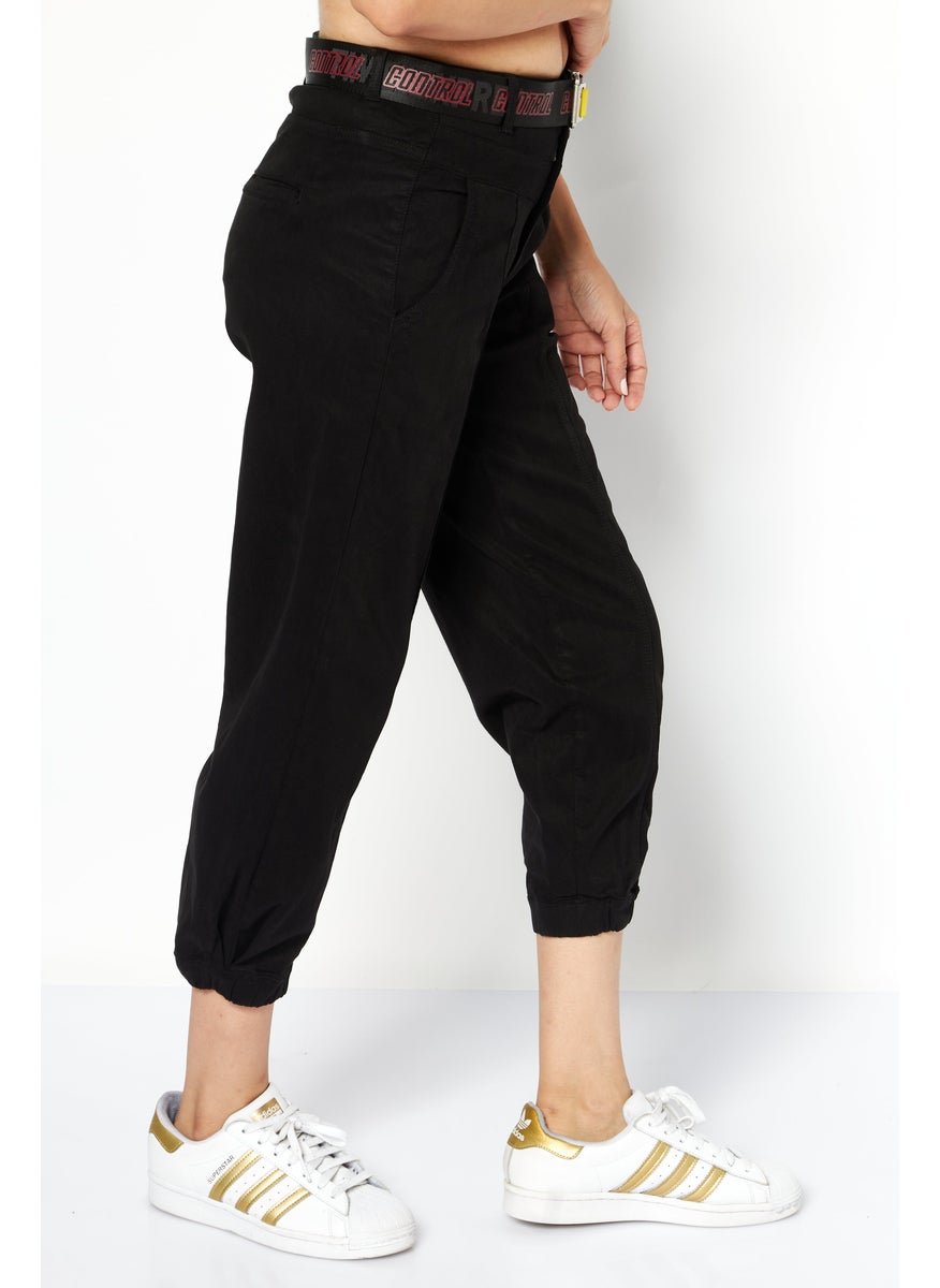 Women Regular Fit Solid With Belt Capri Pants, Black