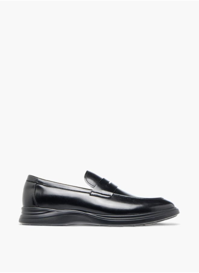 Mens Solid Slip-On Loafers With Cutout Detail