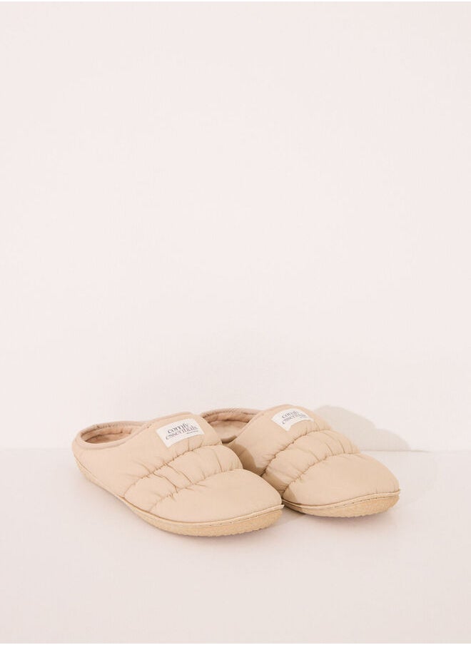 Beige padded nylon house slippers