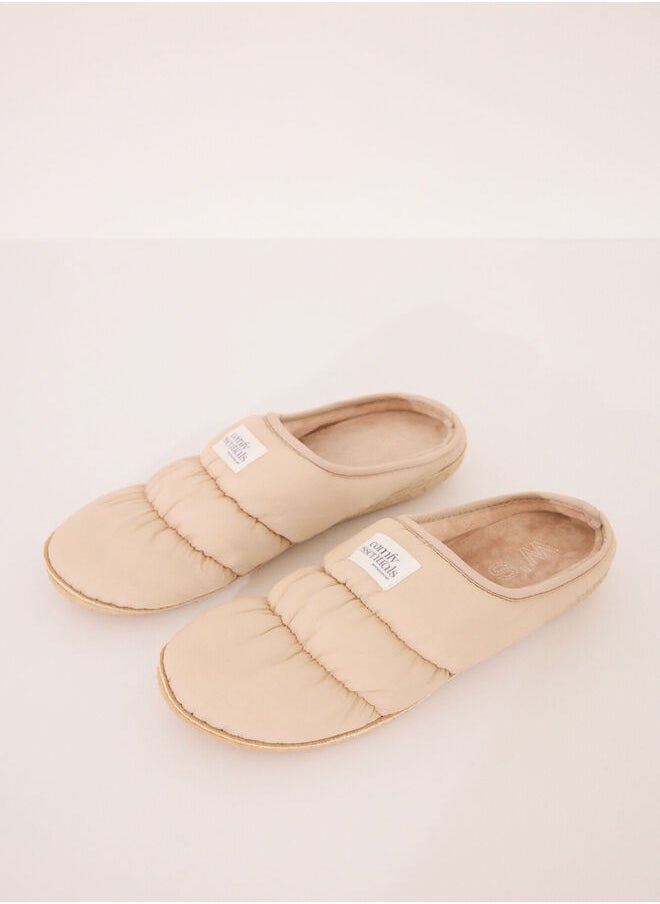 Beige padded nylon house slippers