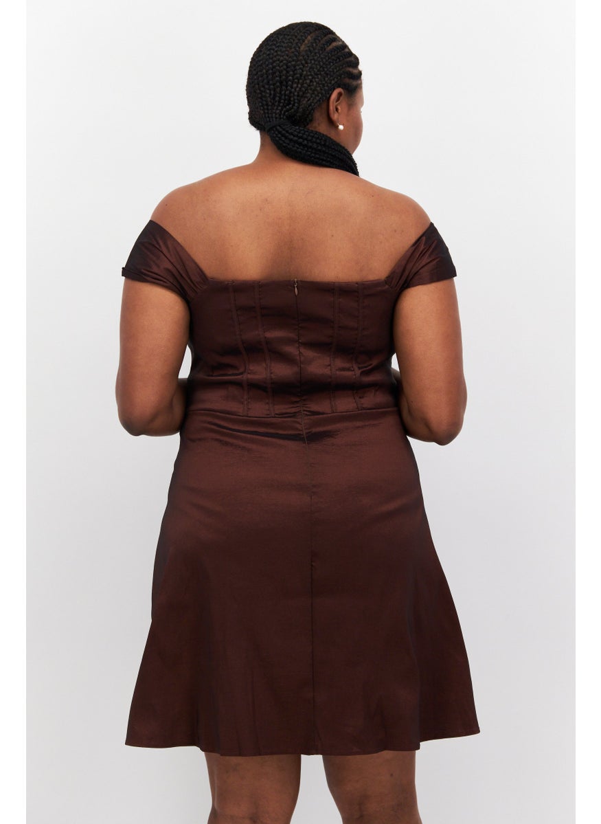 Women Solid Curve Dress, Brown