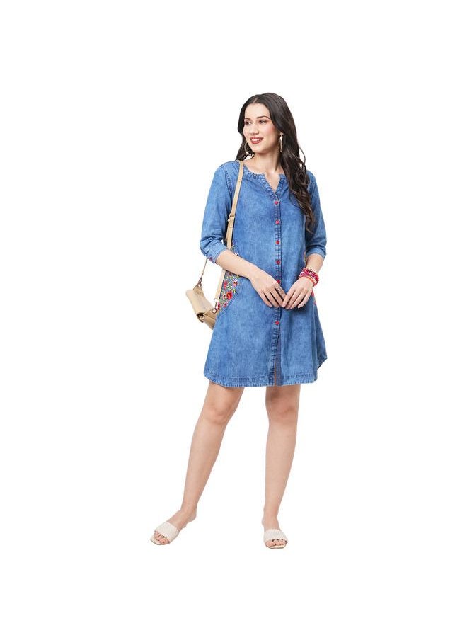 Short dress in sturdy denim with pockets