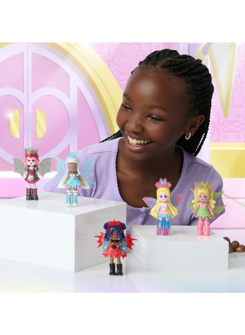 Royale High Core Deluxe Figures 3-Inches, Assorted 1 Piece (Style & Color May Vary) | Exclusive Virtual Item Code Included | Collectable Figure | Fashion Doll | For Fans, Gamers & Collectors! | Official Licensed Product