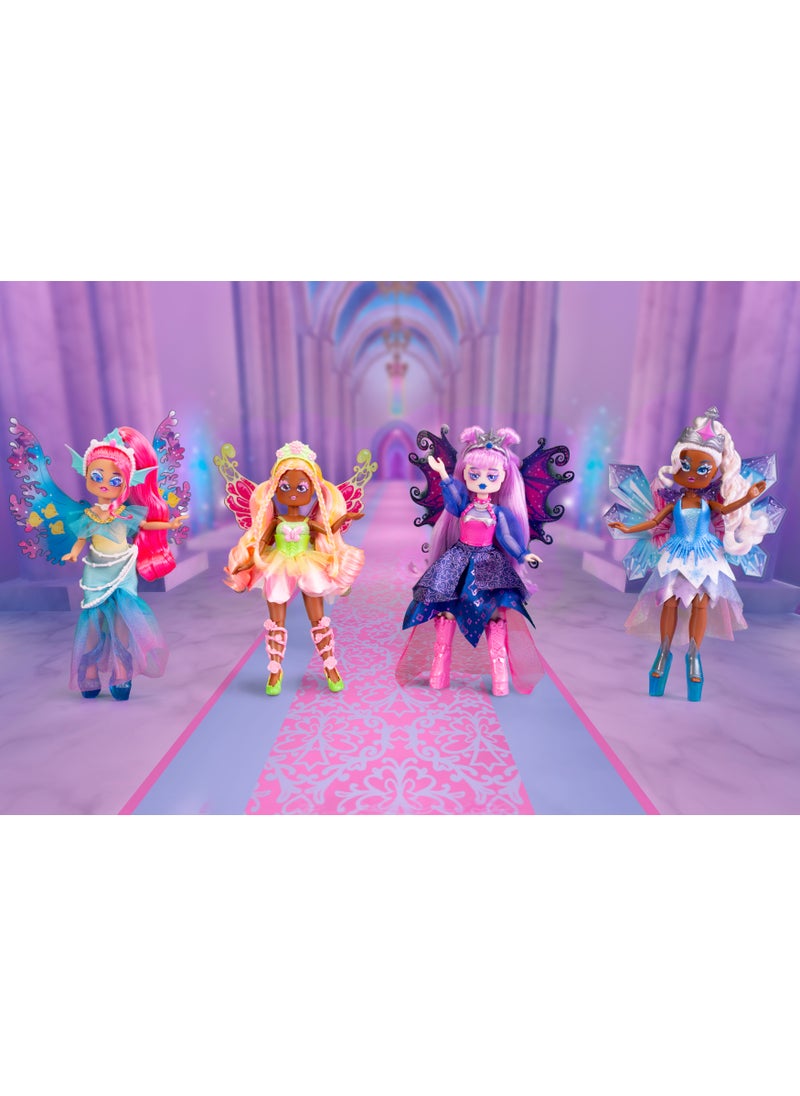 Royale High Fashion Doll + Accessories 9-Inches, Assorted 1 Piece (Style & Color May Vary) | Exclusive Virtual Item Code Included | Collectable Figure | Fashion Doll | For Fans, Gamers & Collectors! | Official Licensed Product