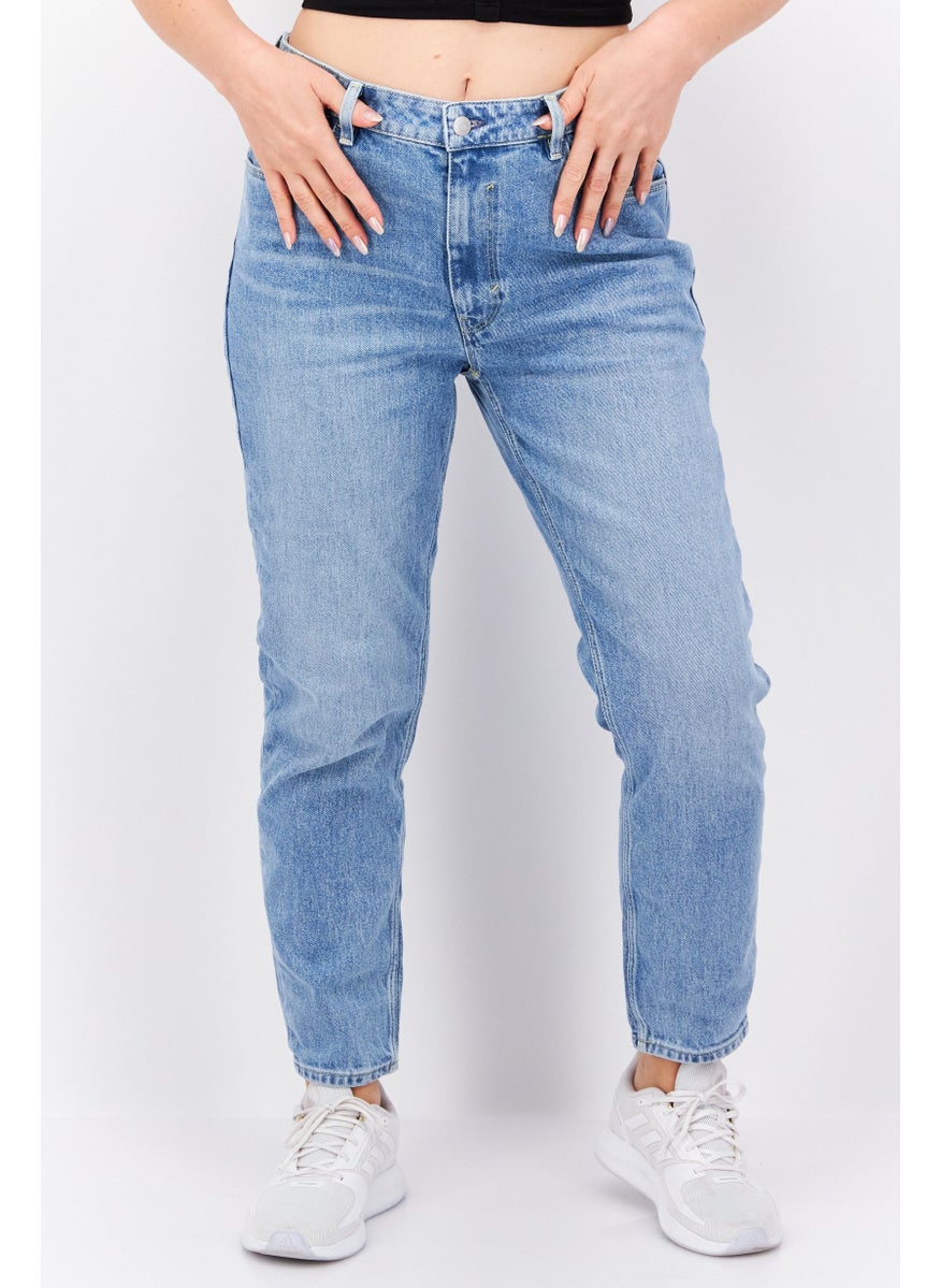Women Mom Fit Washed Stretchable Jeans, Light Blue