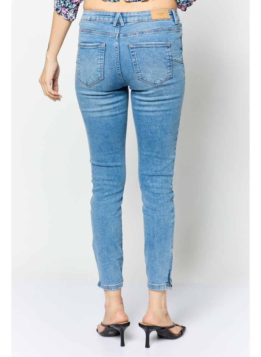 Women Regular Fit 32 Inseam Washed Denim Jeans, Blue