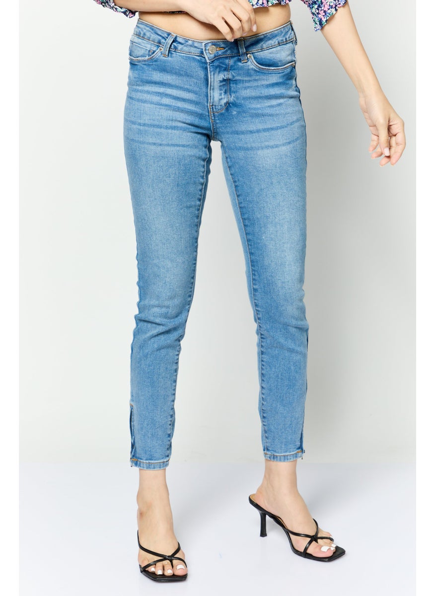 Women Regular Fit 32 Inseam Washed Denim Jeans, Blue