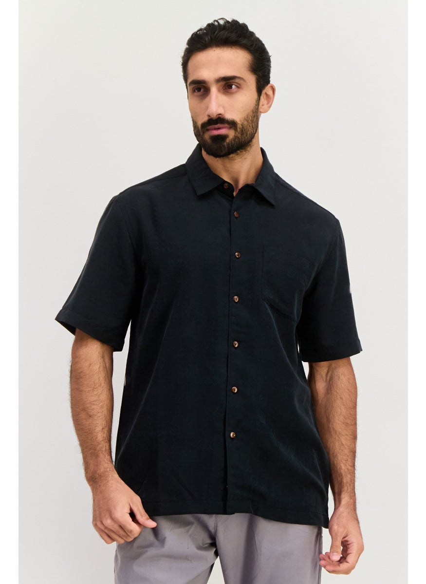 Men Regular Fit Allover Print Short Sleeve Casual Shirt, Black