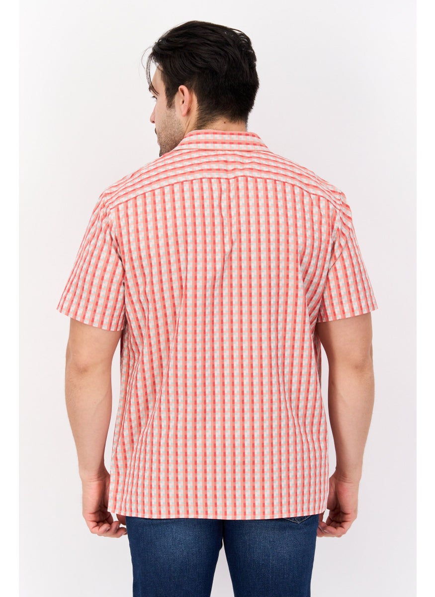 Men Regular Fit Short Sleeves Gingham Print Casual Shirt, Red Combo