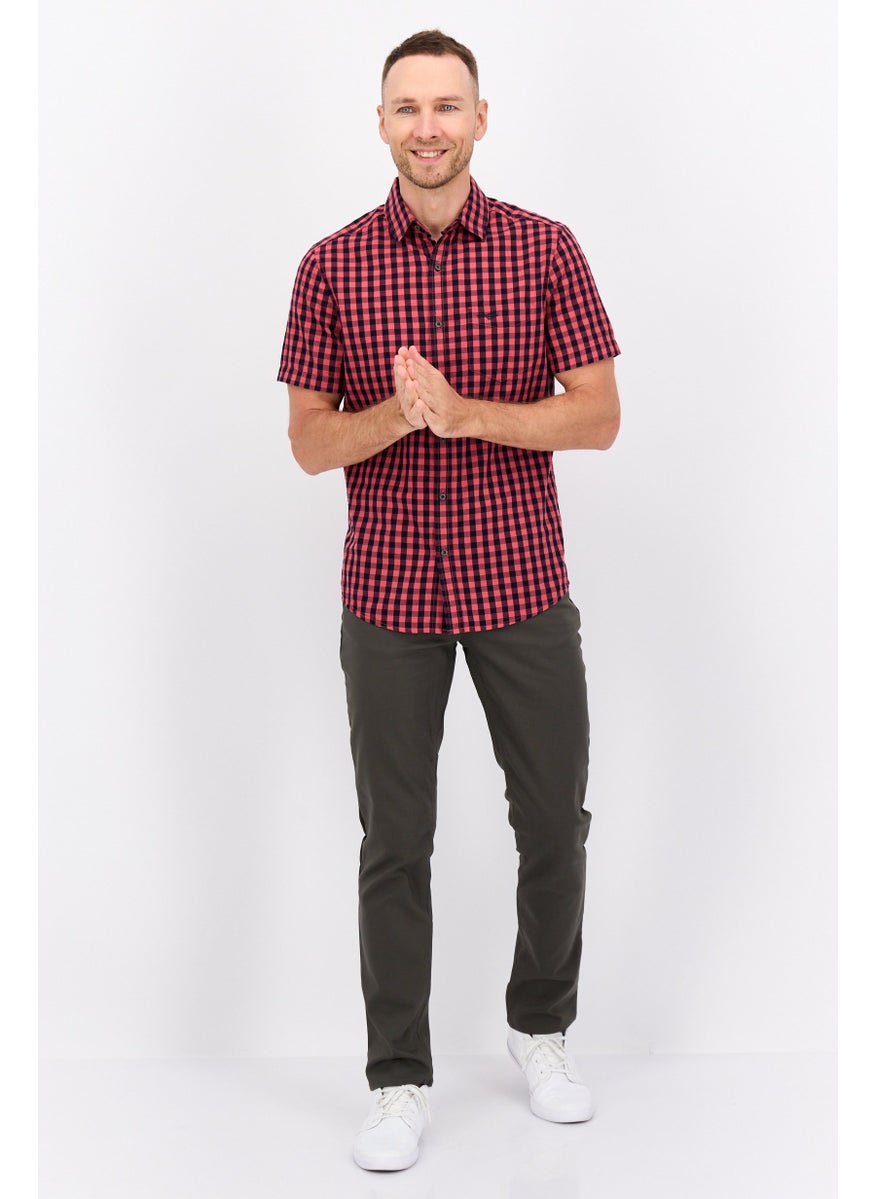 Men Regular Fit Short Sleeve Gingham Casual Shirt, Red