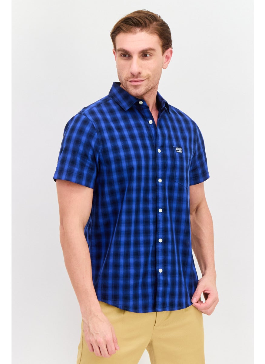 Men Regular Fit Short Sleeves Checkered Casual Shirt, Blue