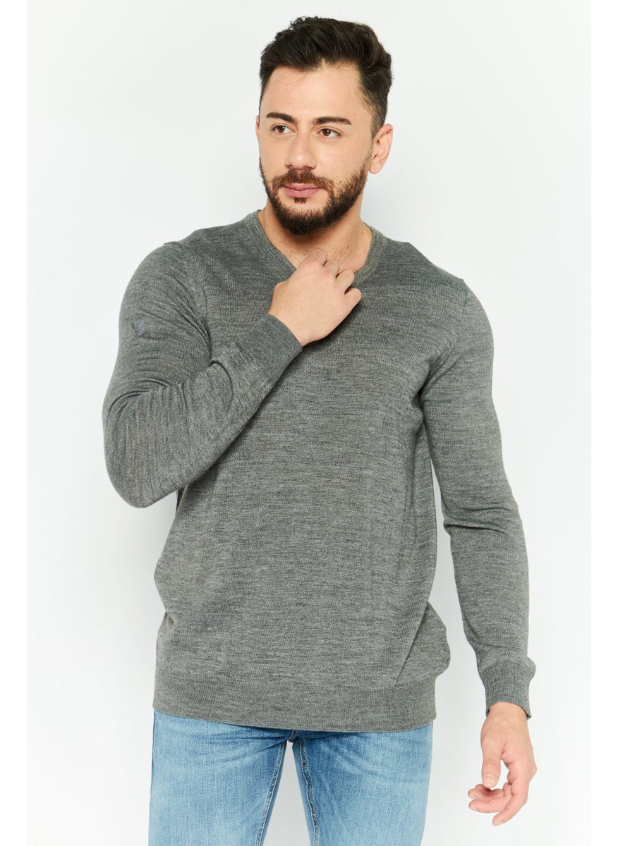 Men V-Neck Textured Print Long Sleeves Sweater, Grey
