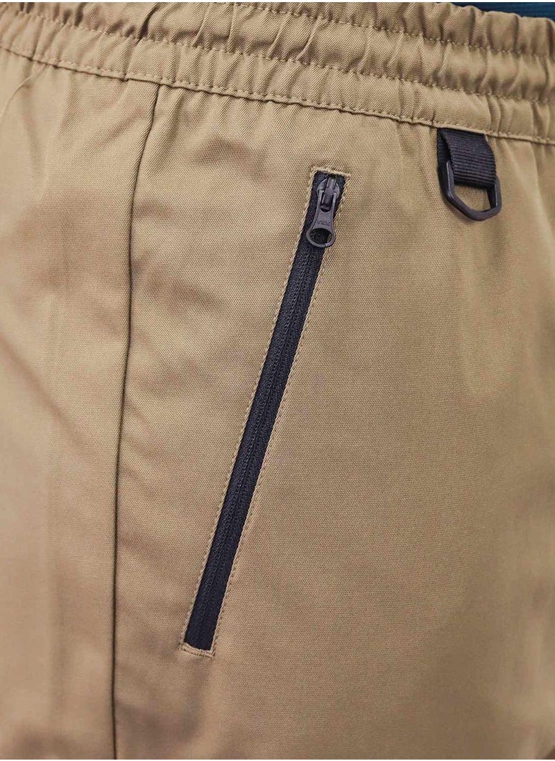 Men's G-Motion Polyester Plain Weave Mid Rise Regular Tapered Fit Elastic Waist Jogger