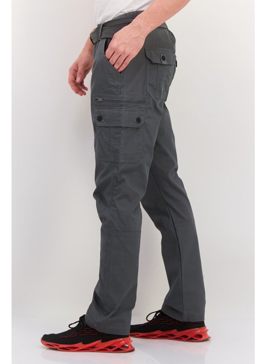 Men Regular Fit Solid Cargo Pants, Grey