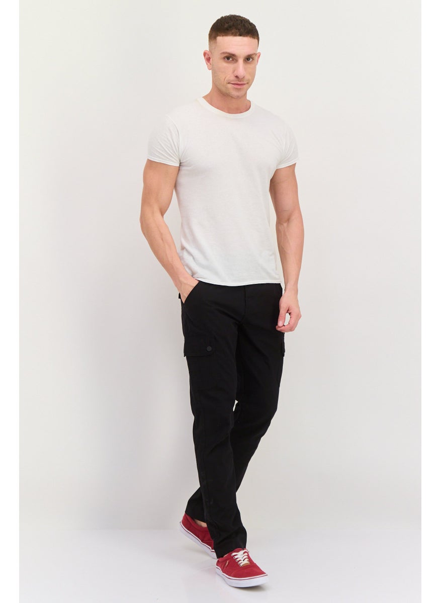 Men Regular Fit Solid Cargo Pants, Black