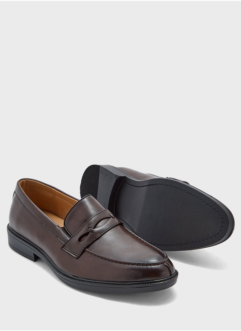 Saddle Detail Formal Loafers