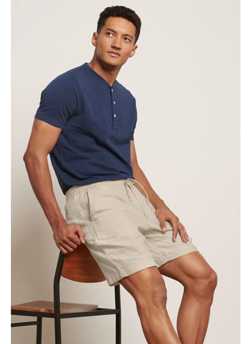 Men Solid Basic Shorts, Beige