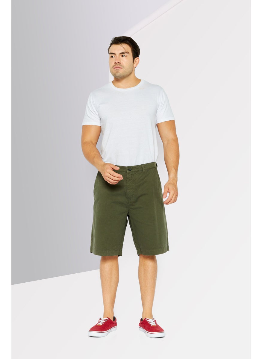 Men Solid Basic Shorts, Olive
