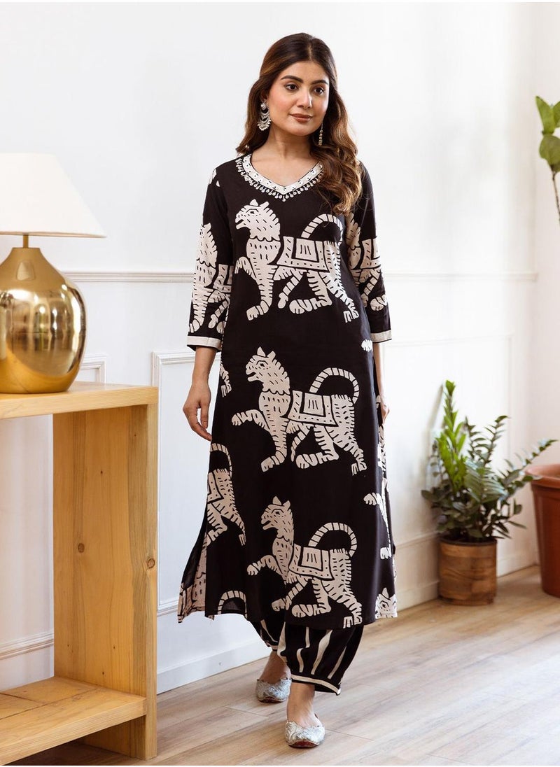 Regular Fit Three-Quarter Sleeve Printed Black Rayon Woven Kurta Set For Women Flat Collar Perfect For Wedding And Engagement Pull On Closure