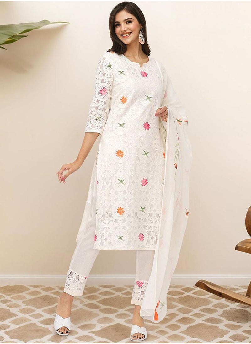 Regular Fit Three-Quarter Sleeve Printed Off White Cotton Woven Kurta Set For Women Flat Collar Perfect For Wedding And Engagement Pull On Closure