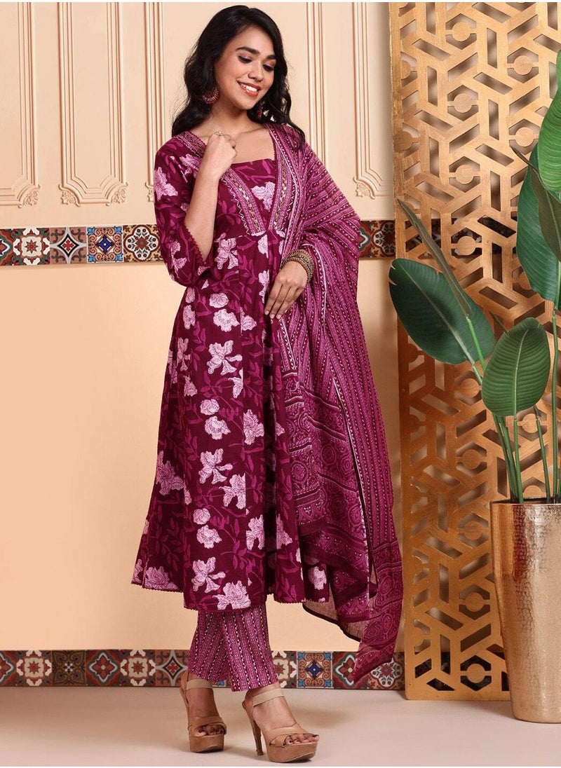 Regular Fit Three-Quarter Sleeve Printed Maroon Cotton Woven Kurta Set For Women Flat Collar Perfect For Wedding And Engagement Pull On Closure