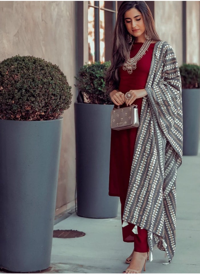 Maroon Salwar Kurta Set With Grey Dupatta