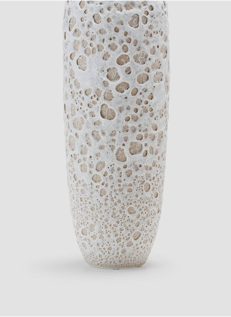 Noam Ceramic Vase In Dotted Design