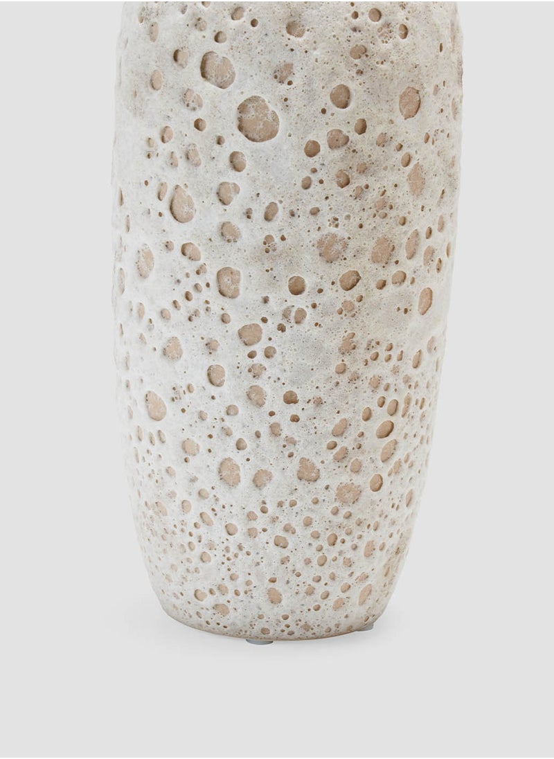 Noam Ceramic Vase In Dotted Design