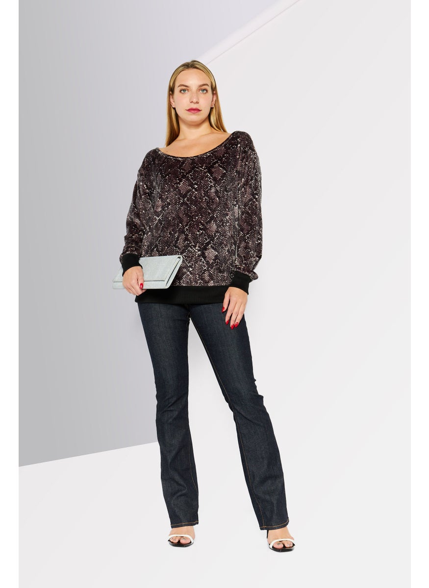 Women Scoop Neck Long Sleeve Snake Print Blouse, Black Combo